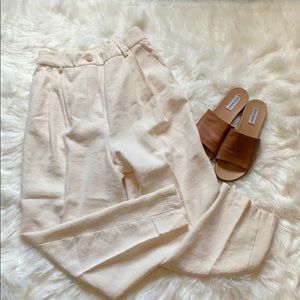 H&M Creme Fitted Twill pant. Size 6
